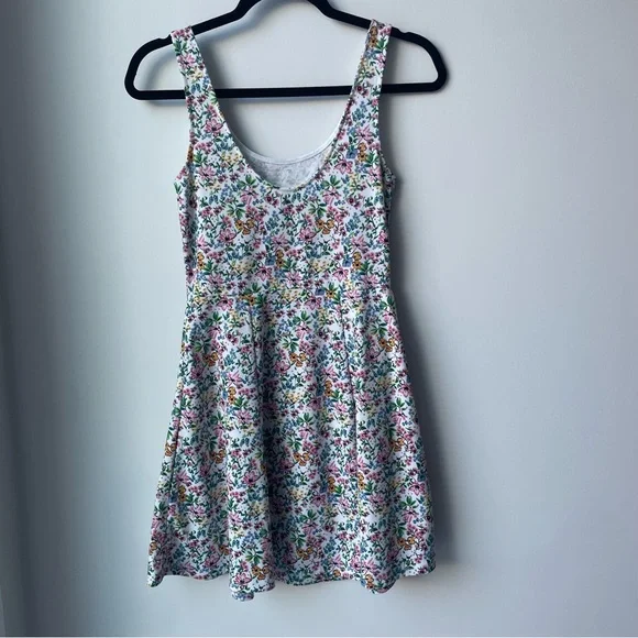H&M FLORAL DRESS - Picture 2 of 4